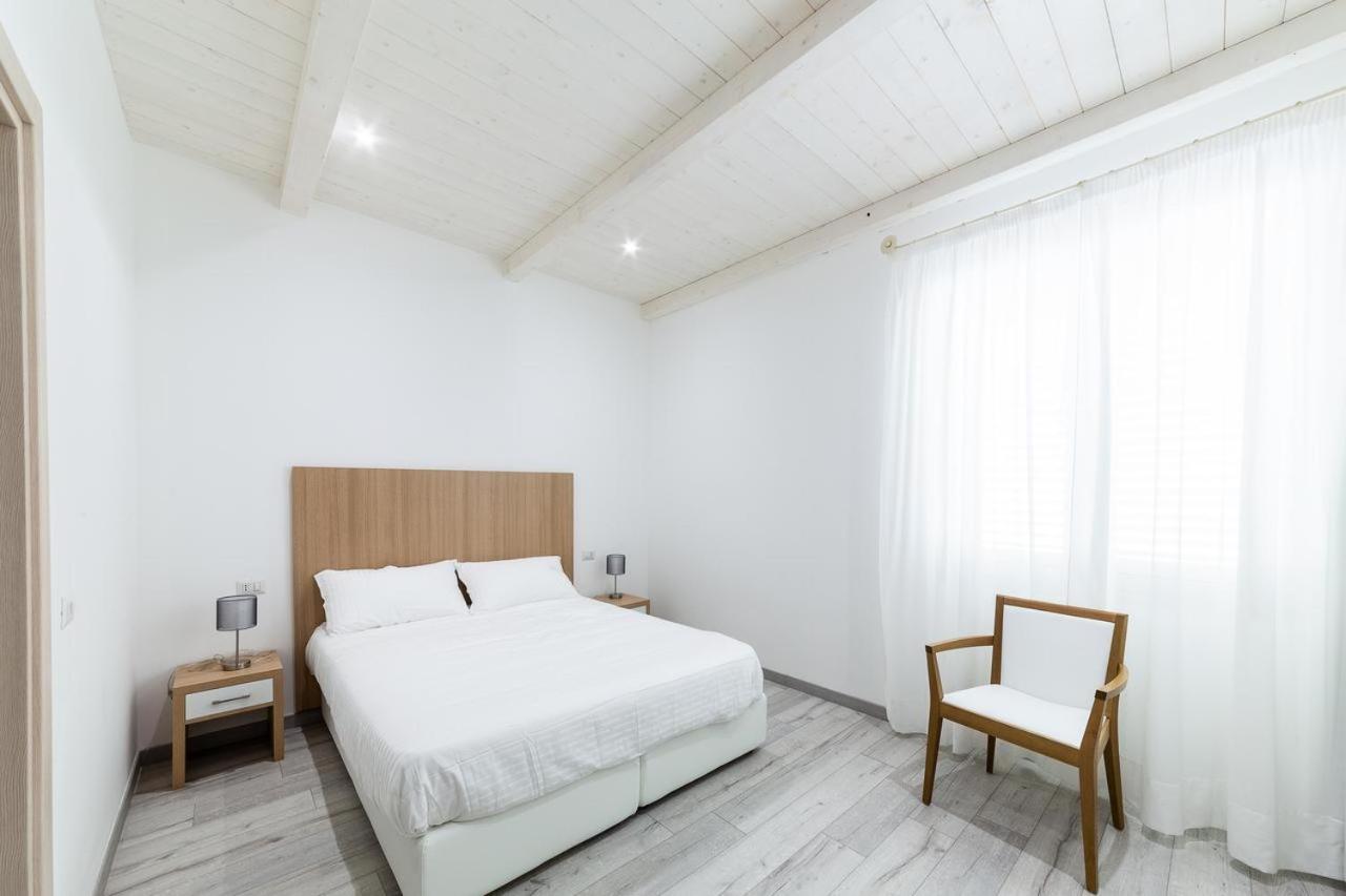 La Promenade Rooms & Suites أولبيا المظهر الخارجي الصورة
