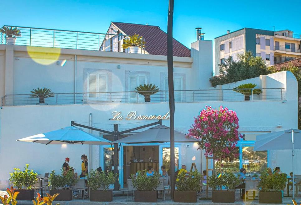 La Promenade Rooms & Suites أولبيا المظهر الخارجي الصورة